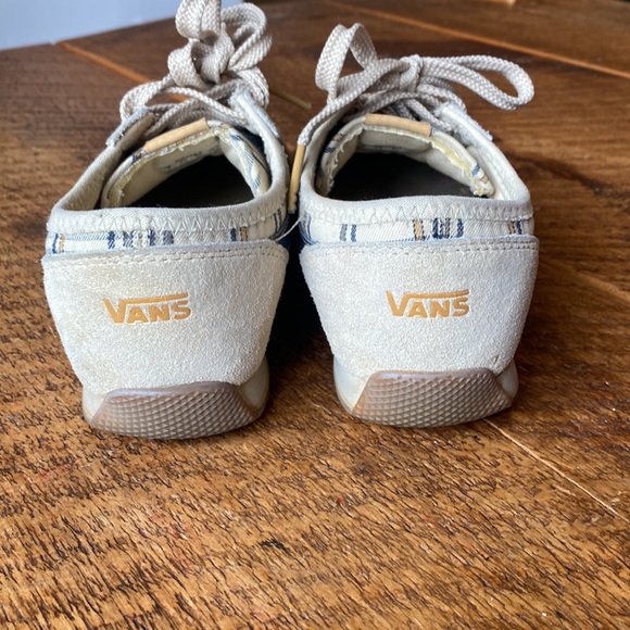 Vans - Picture 5 of 5